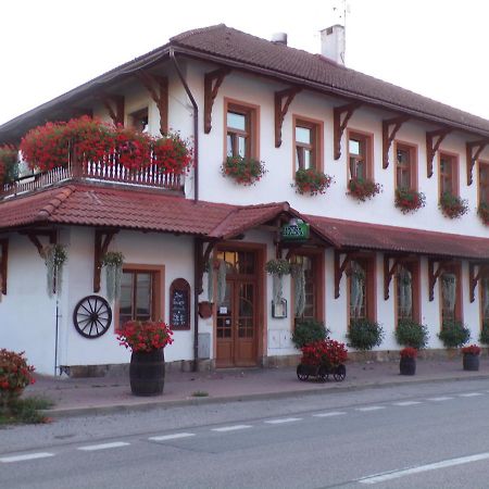 Penzion Restaurace u Helferů Libuň Exterior foto