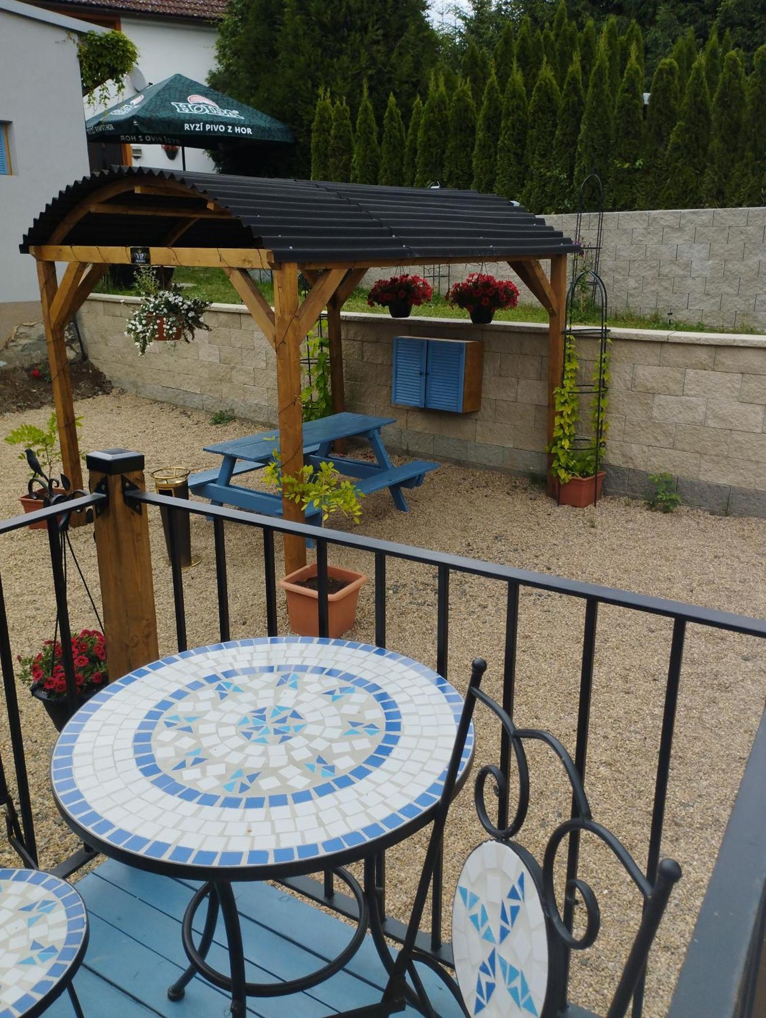 Penzion Restaurace u Helferů Libuň Exterior foto